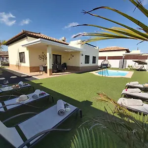 Thais, Private Heated Pool, Ideal For Your Holidays In Villa Caleta De Fuste