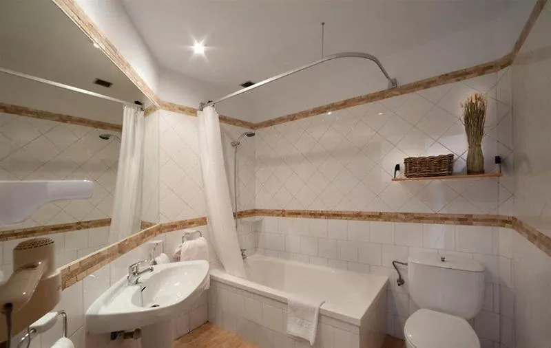 Apartamentos Castavi Es Pujols Apartment